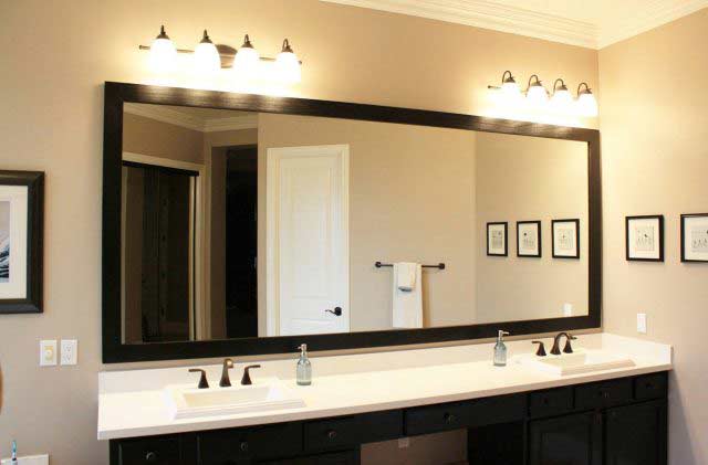 specchio del bagno
