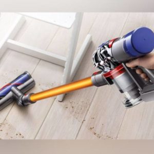 dyson v8