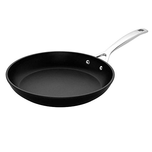 Le Creuset Padella Bassa in Alluminio Antiaderente, Diameter 20 cm, per per tutte le fonti di calore, induzione incluso, Nero, 51112200010002